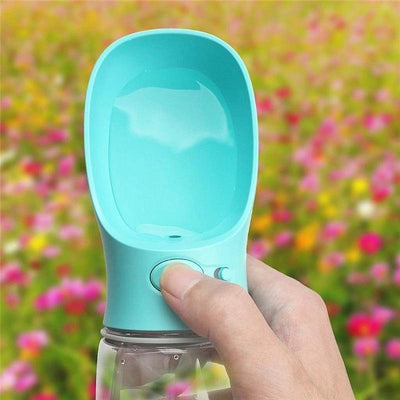 Portable Pet Hydration Buddy - Dog Drinking Water - Mamzoo | Your Pet's Favorite Store